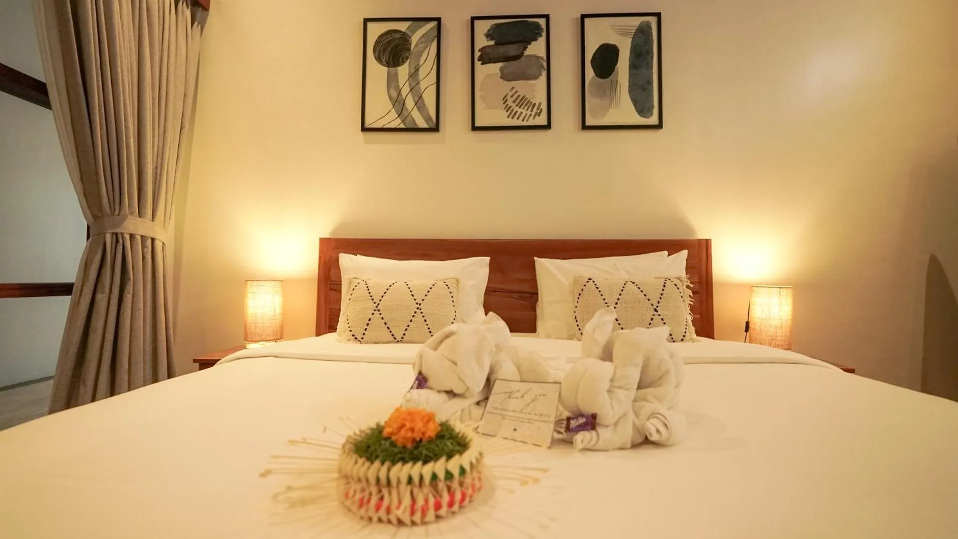 Tropical Beach House Bali Seminyak