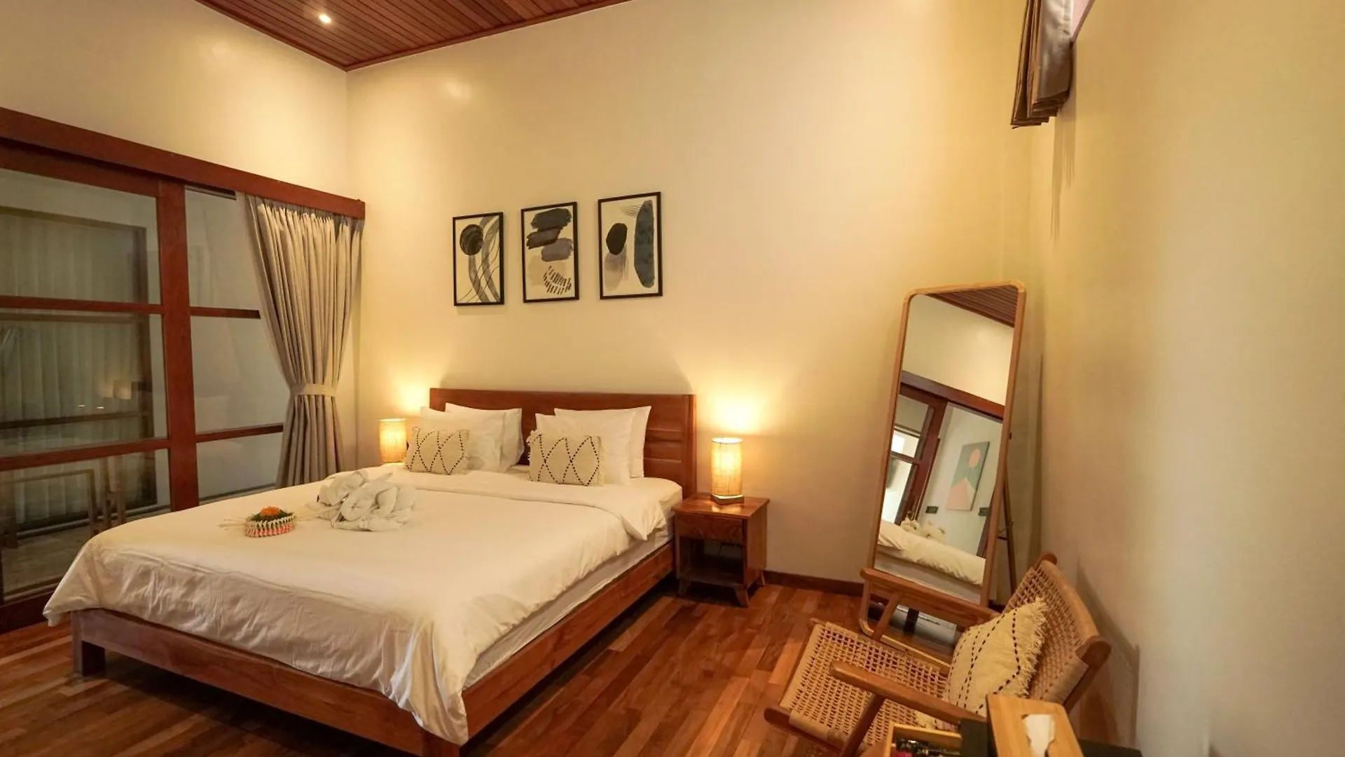 Bed & Breakfast Tropical Beach House Bali Seminyak